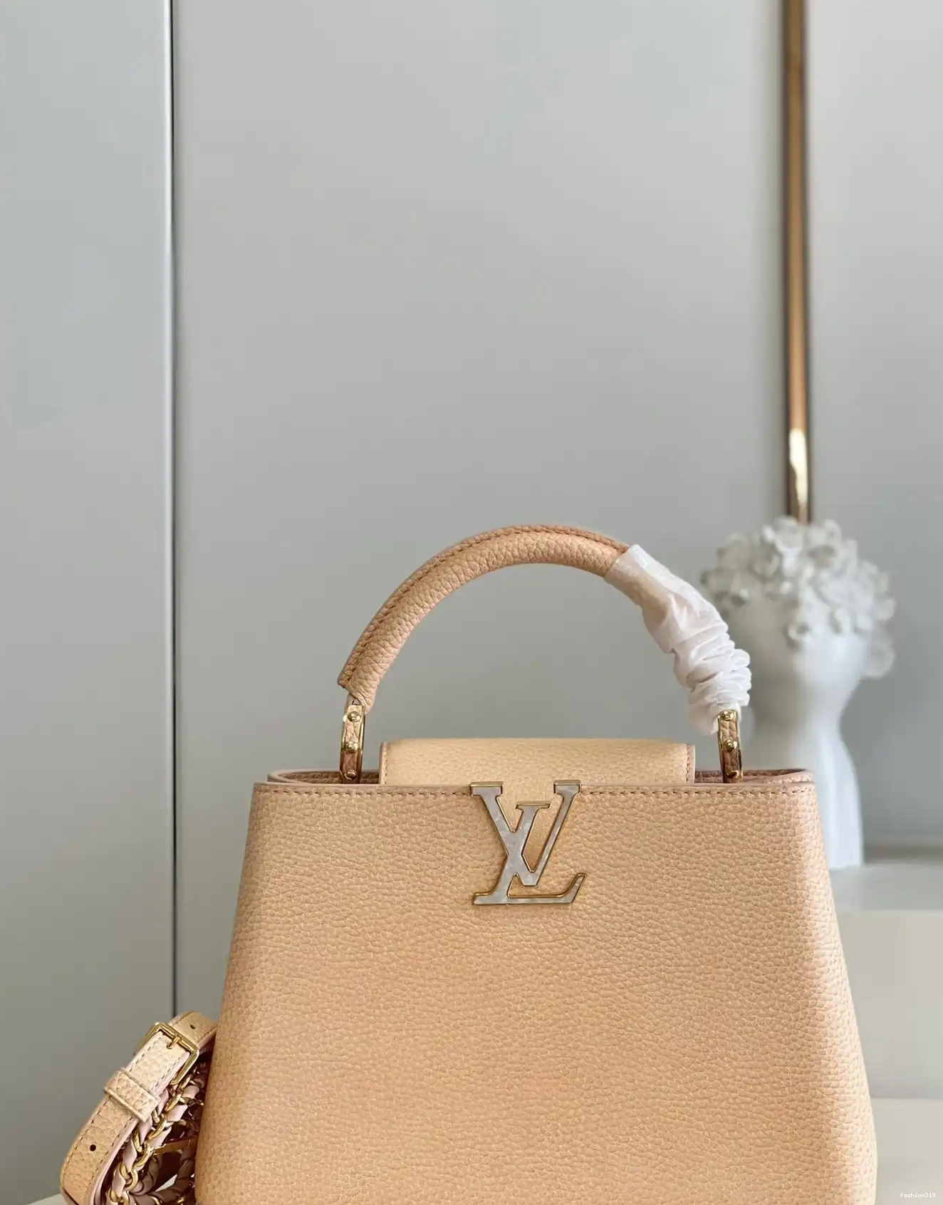 VUITTON LOUIS BB CAPUCINES 0325